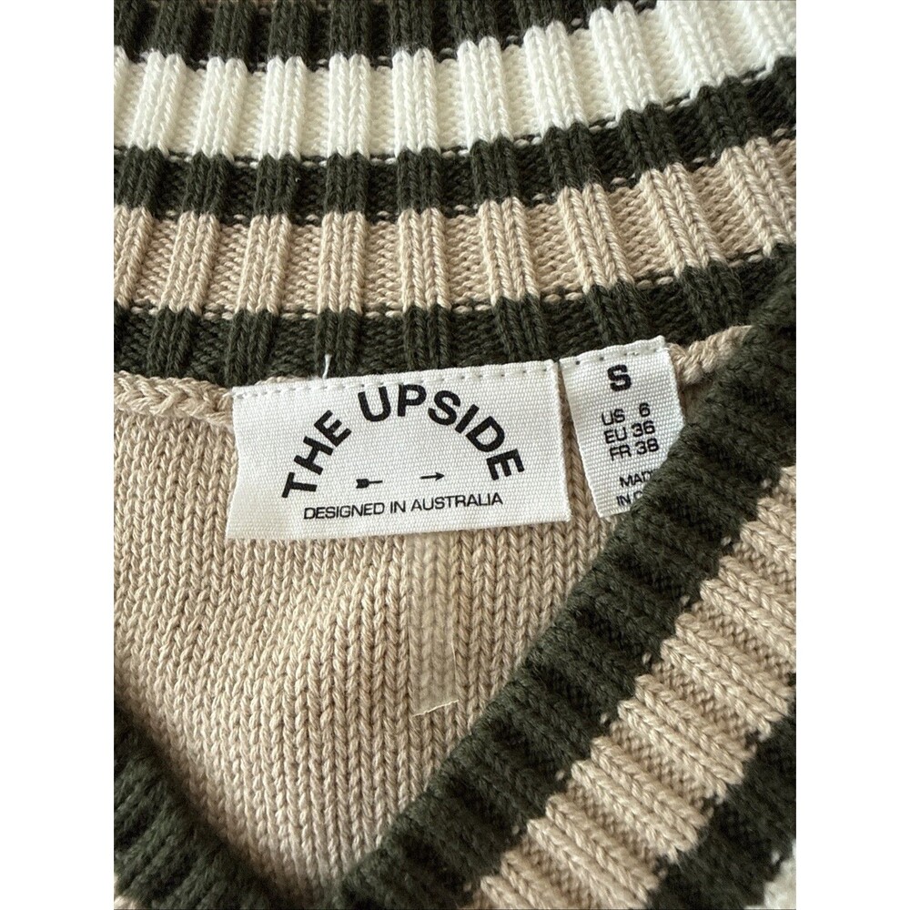 The Upside Pilot Louie V-Neck Sweater Size Small Women’s Classic Timeless Style - Picture 4 of 9